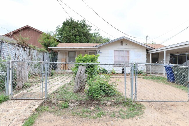 Primary Photo - 3211 Galveston St