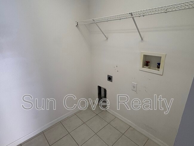 Building Photo - 31032 Stone Arch Ave