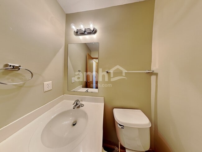 Building Photo - 7711 Powers Ridge Dr