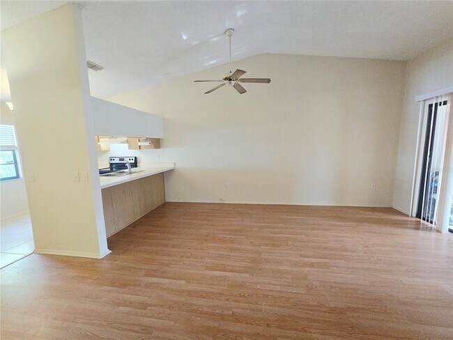 Building Photo - 6425 Drexel Dr