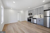 Building Photo - 627 N 16th St