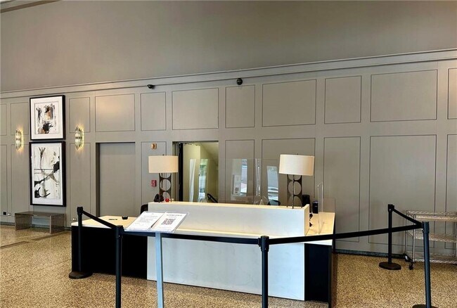 Building Photo - 620 Peachtree St NE