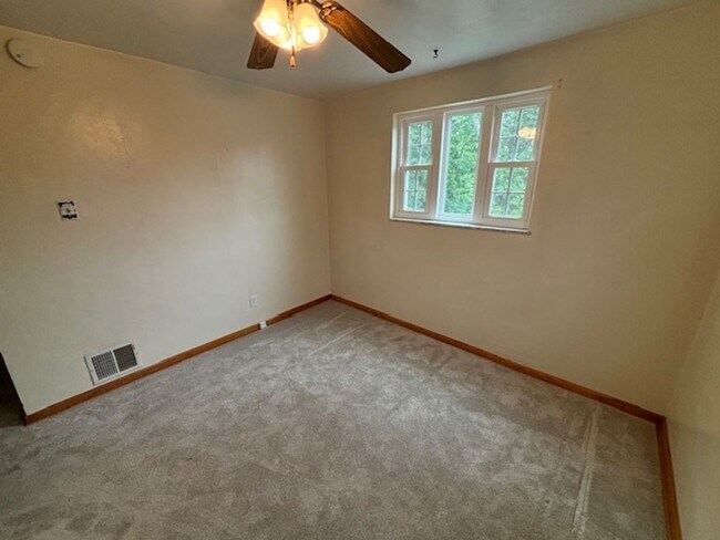 Building Photo - Beautiful Home for Rent