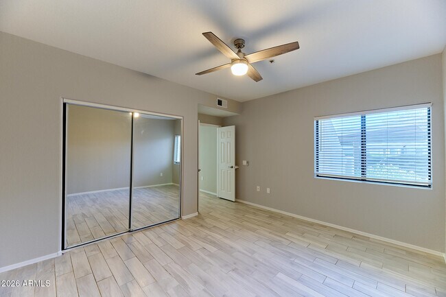 Building Photo - 9555 E Raintree Dr