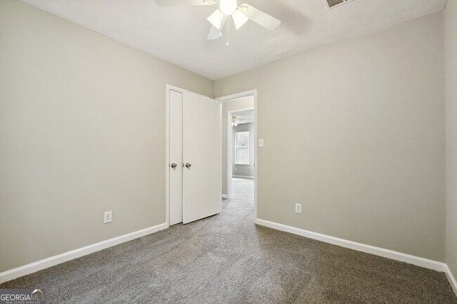 Building Photo - 1819 Singer Way