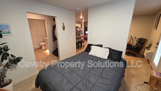 Building Photo - 1221 Commonwealth Ave