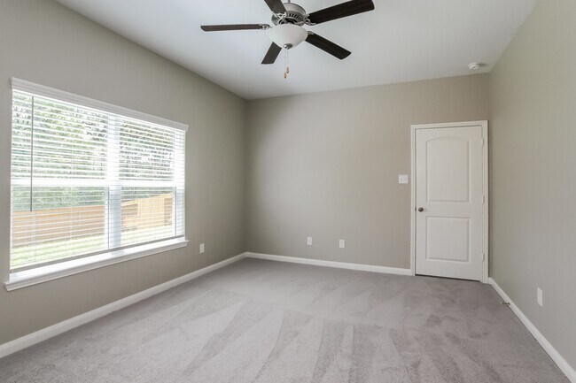 Building Photo - 23079 Bellini Dr