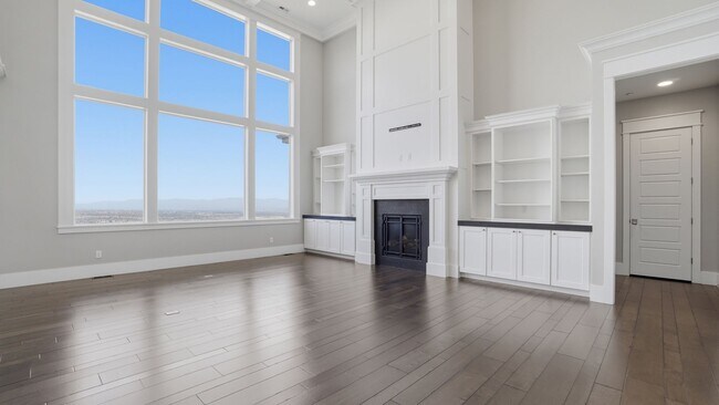Building Photo - Luxurious Herriman 6 Bed with Indoor Court, Theater & Stunning Views!!!