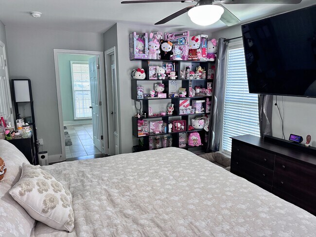 Building Photo - 304 Chisholm Trail