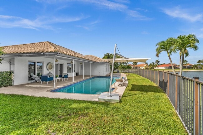 Building Photo - 12502 Baywind Ct