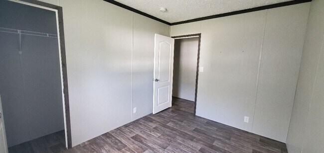 Building Photo - 1414 Nixonton Rd