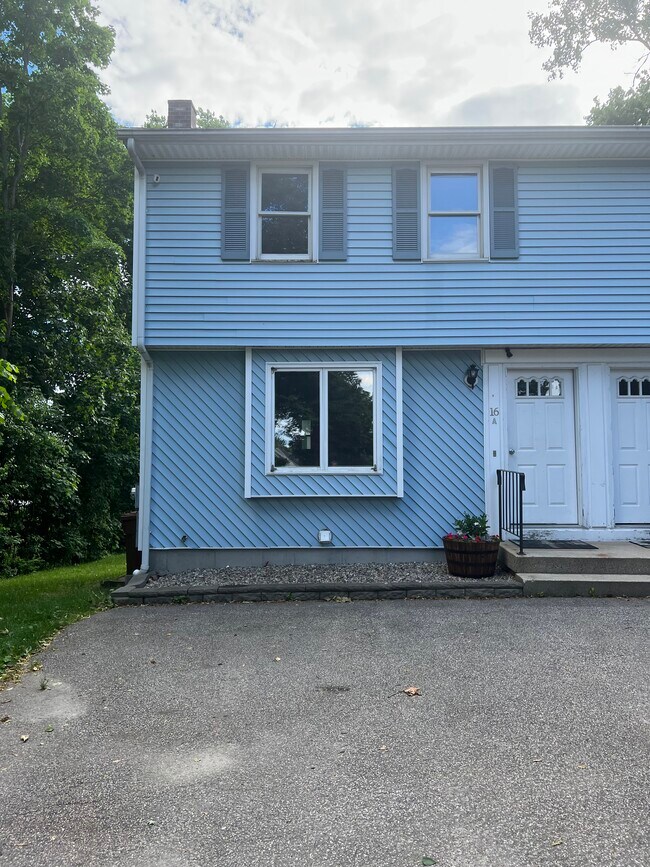 Building Photo - 16 Caryn Dr