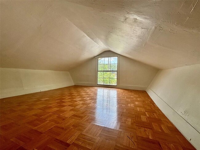 Building Photo - 1205 Olander St