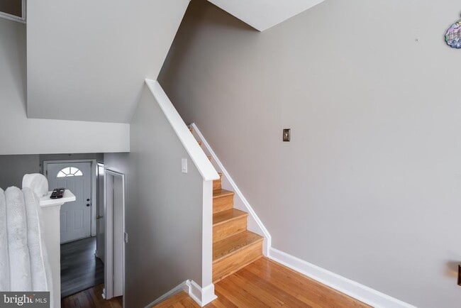 Building Photo - 9308 Canterbury Riding