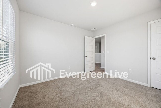 Building Photo - 1306 Willow Oaks Wy