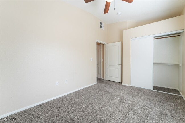 Building Photo - 3325 Cactus Shadow St