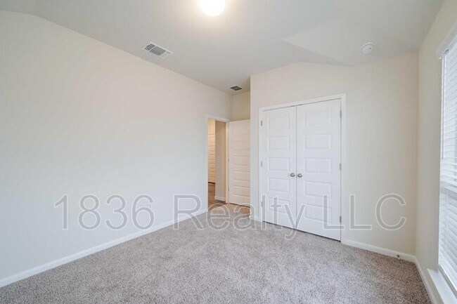 Building Photo - 9604 Eloquence Dr
