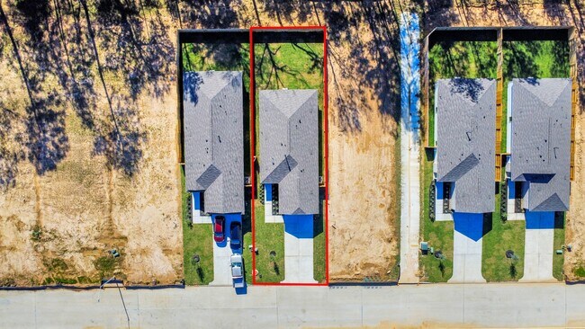 Building Photo - 22760 Hackberry Leaf Dr