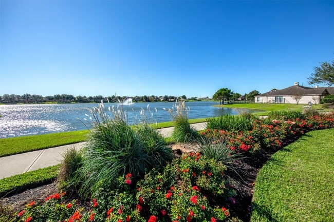 Building Photo - 11026 Anilu Dr