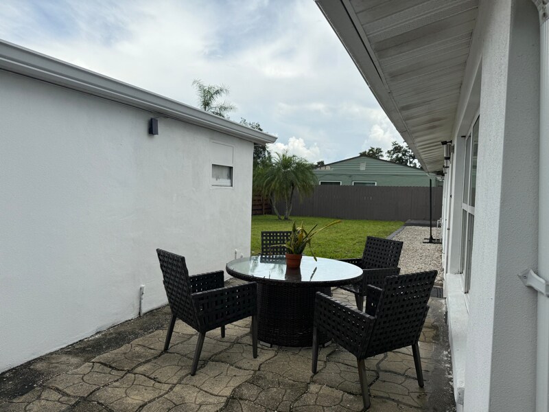 Building Photo - 3959 Eton Pl