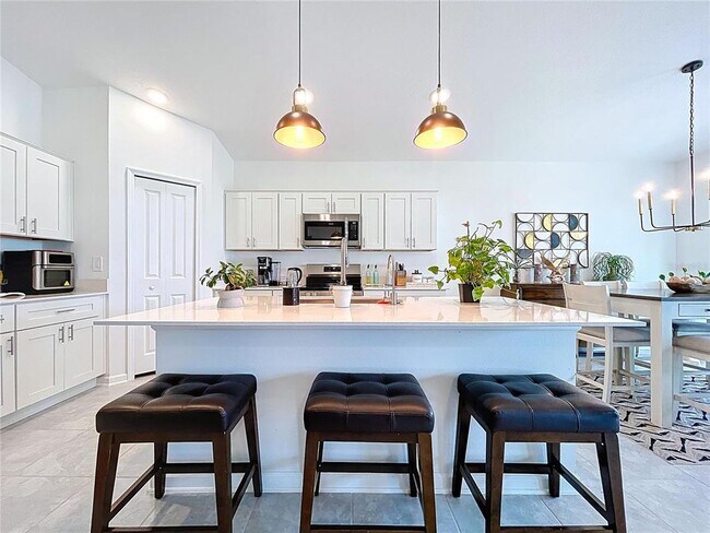 Building Photo - 1285 Deepwater Cir