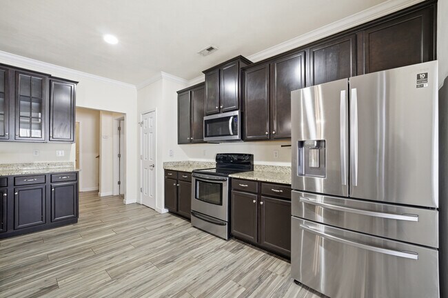 Building Photo - 3211 Calisha Ct