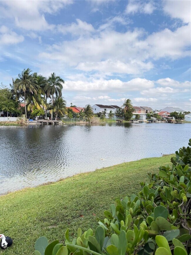 Building Photo - 1271 SW 124th Ct