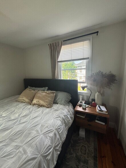 Master bedroom - 17 Lesher St