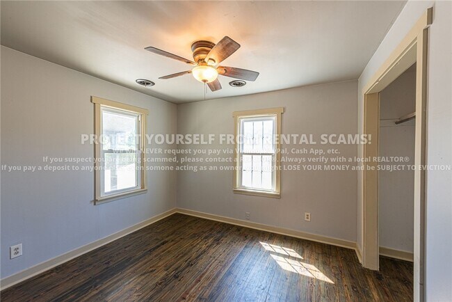 Building Photo - 10741 SW Campbell Rd