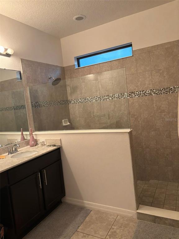 Building Photo - 1000 Vicenza St