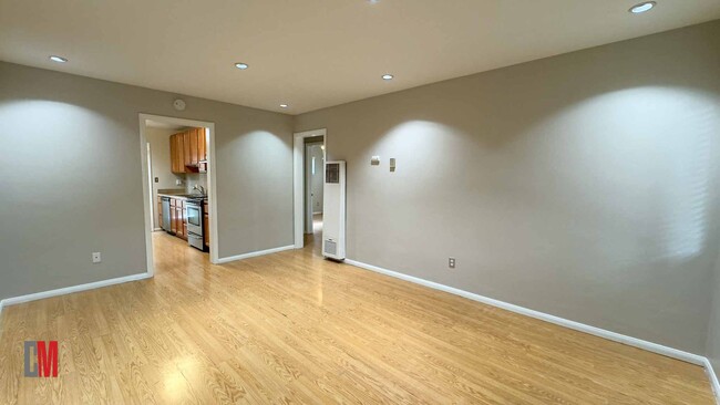 Interior Photo - 3785 Pershing Ave