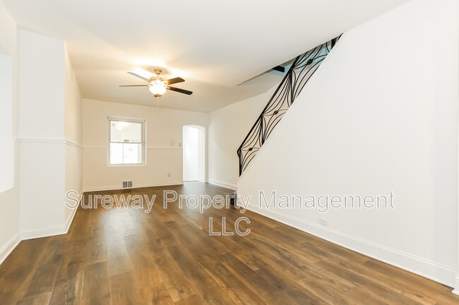 Building Photo - 447 Pusey Ave