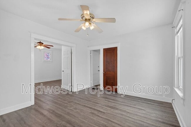 Building Photo - 8962 Burton Ave