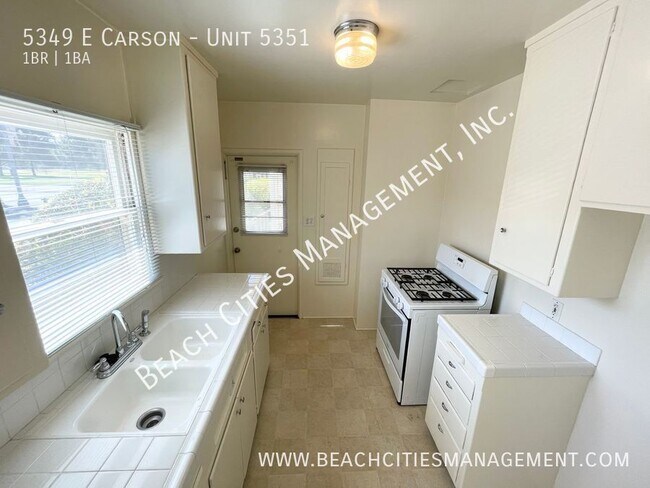 Building Photo - 5349 E Carson St