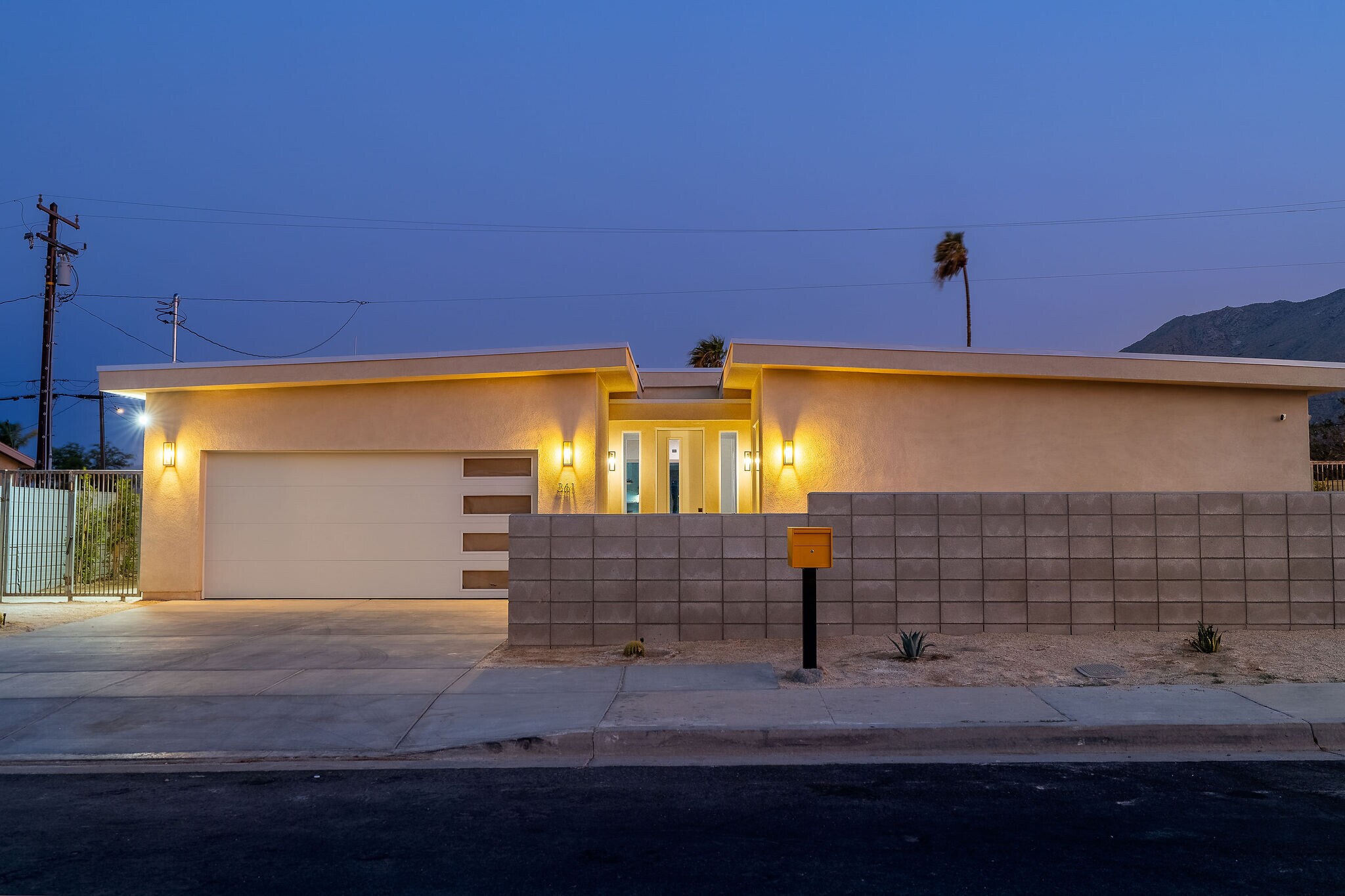 Building Photo - 361 W Sunview Ave