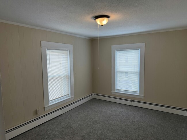 Building Photo - 141 Orange St