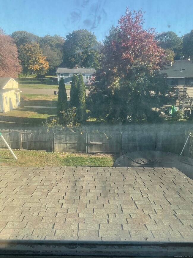 Building Photo - 641 Middletown Ave