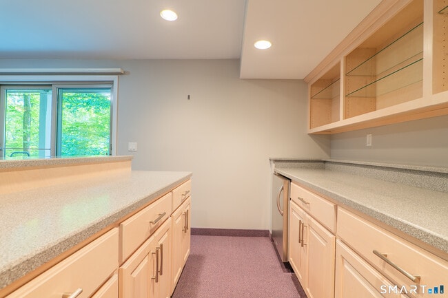 Building Photo - 32 Horseshoe Ridge Rd