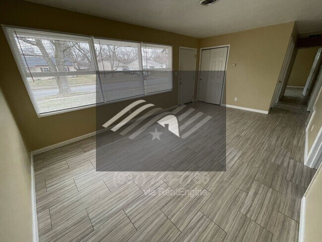 Building Photo - 4381 Marlowe St