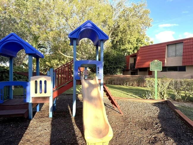 Building Photo - 8255 Severn Dr