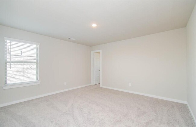 Building Photo - 21611 Sandy Dune Dr