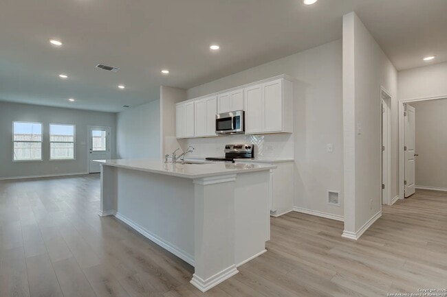 Building Photo - 13766 Birch Xing