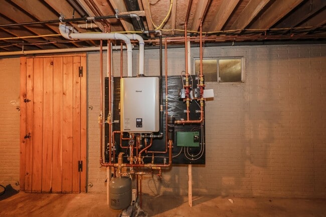 Building Photo - 265 Boulder Dr