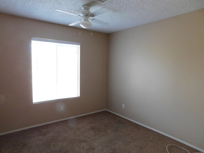 Building Photo - GREAT CHANDLER LOCATION!