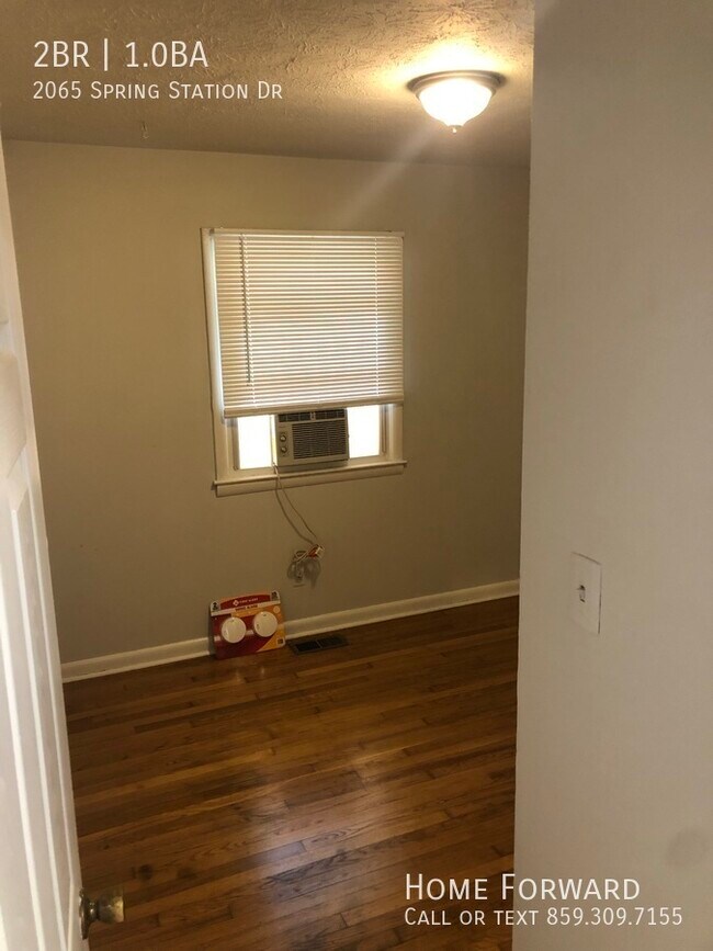 Building Photo - 2065 Spring Station Dr