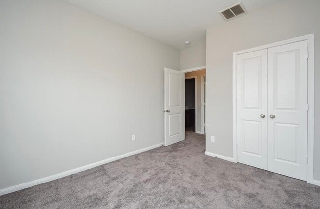 Building Photo - 22518 Hamlet Park Ct