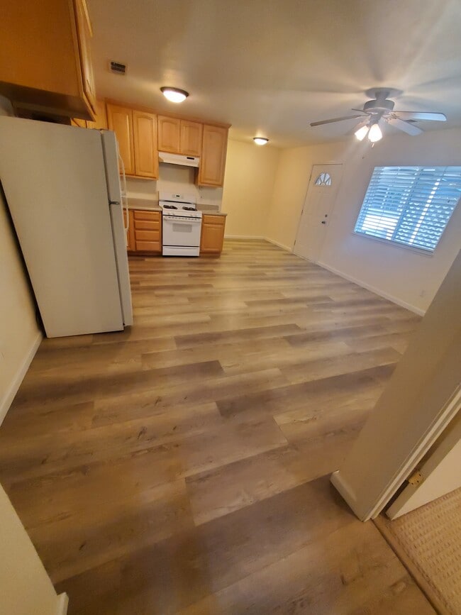 Building Photo - 5817 Keyntel St