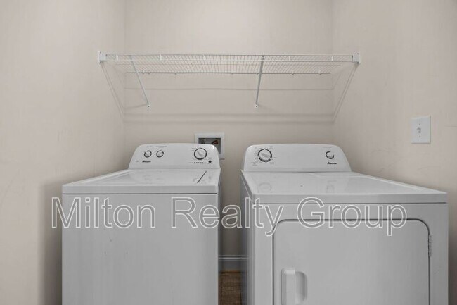 Building Photo - 62 River Stancil Dr