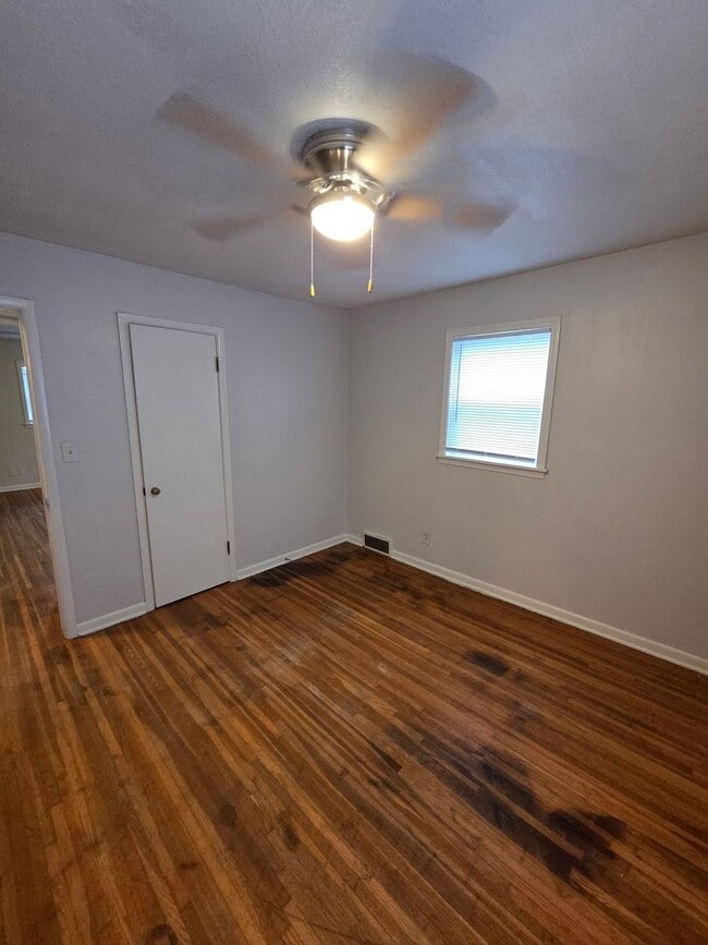 Building Photo - 2565 N Kansas St