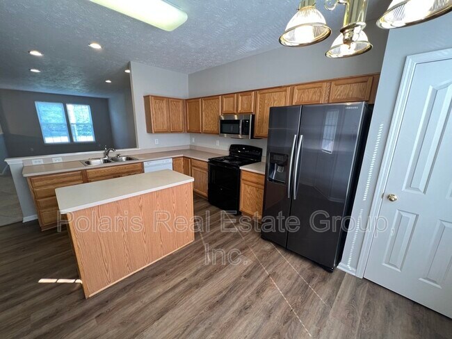 Building Photo - 8428 Clayhurst Dr